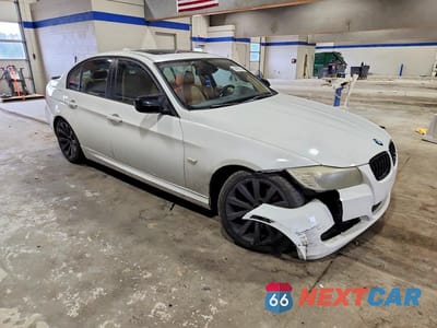 Czwarte zdjęcie samochodu z boku: 2011 BMW 328 I VIN:WBAPH7C56BE460709 - miniatura