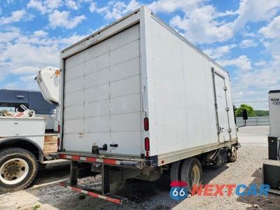 Czwarte zdjęcie samochodu z boku: 2022 ISUZU NPR HD BOX TRUCK VIN:JALC4W164N7016187 - miniatura