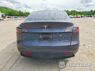 Zdjęcie 6 z 13 samochodu: 2023 TESLA MODEL Y VIN:7SAYGAEE3PF878495 - miniatura