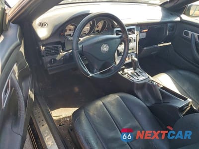 Zdjęcie 8 z 12 samochodu: 2002 MERCEDES-BENZ SLK 230 KOMPRESSOR VIN:WDBKK49FX2F263032 - miniatura