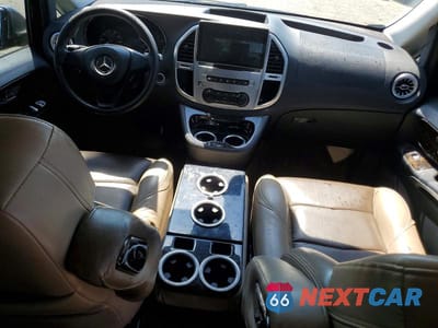 Zdjęcie 8 z 13 samochodu: 2019 MERCEDES-BENZ METRIS VIN:WD4PG2EE9K3540769 - miniatura