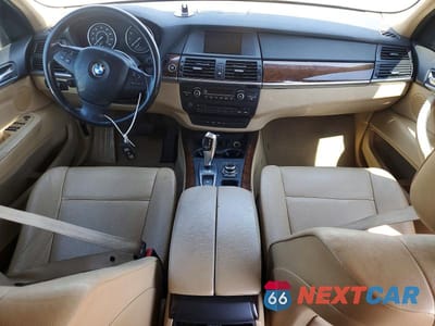 Zdjęcie 8 z 12 samochodu: 2011 BMW X5 XDRIVE35I VIN:5UXZV4C5XBL740260 - miniatura
