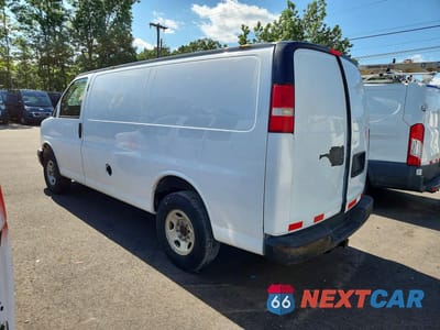 Drugie zdjęcie samochodu z przodu: 2015 CHEVROLET EXPRESS G2500 VIN:1GCWGFCF8F1161093 - miniatura