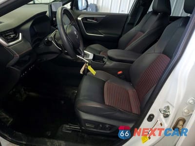 Zdjęcie 7 z 14 samochodu: 2024 TOYOTA RAV4 PRIME XSE VIN:JTMEB3FV5RD207977 - miniatura