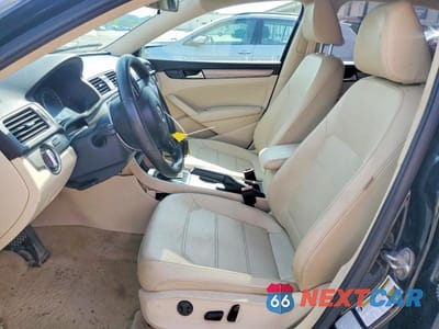 Zdjęcie 7 z 13 samochodu: 2015 VOLKSWAGEN PASSAT VIN:1VWBV7A33FC049046 - miniatura