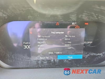 Zdjęcie 9 z 14 samochodu: 2025 VOLVO XC60 PLUS VIN:YV4H60RC6S1070319 - miniatura