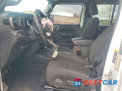 Zdjęcie 7 z 13 samochodu: 2023 JEEP GLADIATOR SPORT VIN:1C6JJTAG0PL585709 - miniatura