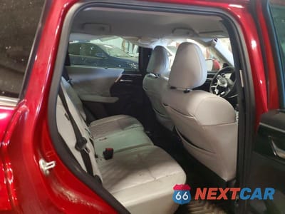 Zdjęcie 11 z 14 samochodu: 2023 MITSUBISHI OUTLANDER SEL VIN:JA4J4VA82PZ009454 - miniatura