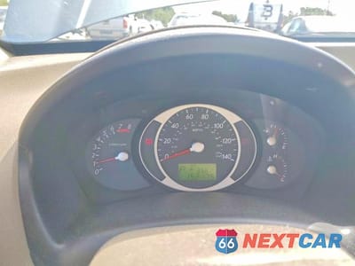 Zdjęcie 9 z 12 samochodu: 2007 HYUNDAI TUCSON SE VIN:KM8JN72D17U635774 - miniatura