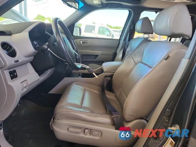 Zdjęcie 7 z 13 samochodu: 2013 HONDA PILOT TOURING VIN:5FNYF3H94DB034634 - miniatura