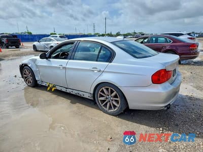 Drugie zdjęcie samochodu z przodu: 2011 BMW 328 I VIN:WBAPH7G52BNM55548 - miniatura