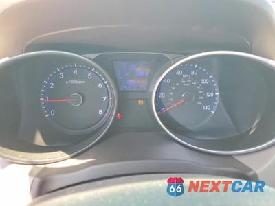 Zdjęcie 9 z 13 samochodu: 2011 HYUNDAI TUCSON GLS VIN:KM8JU3AC3BU314543 - miniatura
