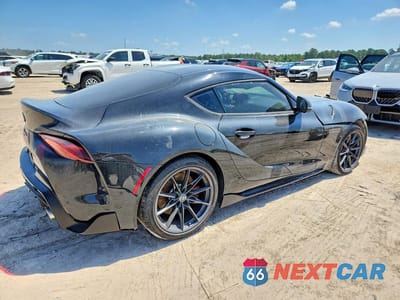 Trzecie zdjęcie samochodu z tyłu: 2026 TOYOTA GR SUPRA 3.0 PREMIUM VIN:WZ1DB0G0XTW071498 - miniatura