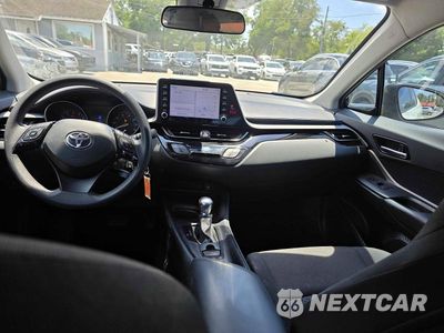 Zdjęcie 9 z 10 samochodu: 2021 TOYOTA C-HR LE VIN:NMTKHMBXXMR130551 - miniatura