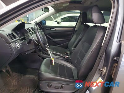 Zdjęcie 7 z 12 samochodu: 2014 VOLKSWAGEN PASSAT SE VIN:1VWBS7A3XEC035703 - miniatura