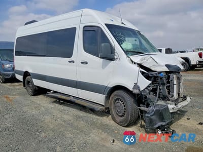 Czwarte zdjęcie samochodu z boku: 2022 MERCEDES-BENZ SPRINTER 907 (VS30) VIN:W1X5ECHYXNT116962 - miniatura