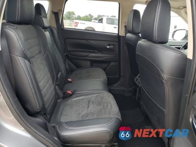 Zdjęcie 11 z 13 samochodu: 2020 MITSUBISHI OUTLANDER SE VIN:JA4AD3A35LZ047988 - miniatura