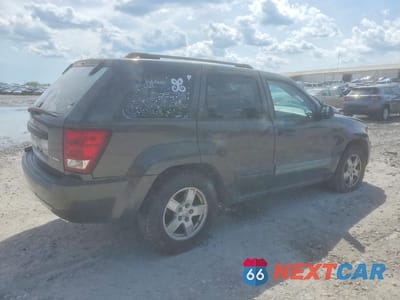 Trzecie zdjęcie samochodu z tyłu: 2005 JEEP GRAND CHEROKEE LAREDO VIN:1J4GS48KX5C506229 - miniatura