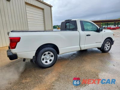 Trzecie zdjęcie samochodu z tyłu: 2017 NISSAN TITAN S VIN:1N6AA1R78HN571688 - miniatura