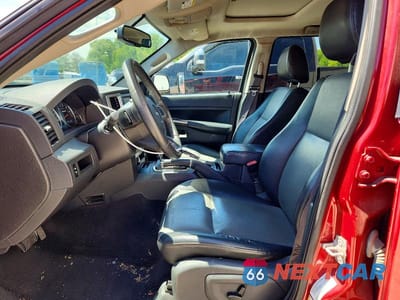 Zdjęcie 7 z 12 samochodu: 2010 JEEP GRAND CHEROKEE LAREDO VIN:1J4PR4GK8AC107634 - miniatura