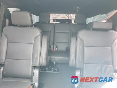 Zdjęcie 10 z 13 samochodu: 2025 CHEVROLET SUBURBAN C1500 LT VIN:1GNS5CRD9SR232359 - miniatura