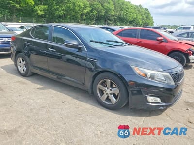 Czwarte zdjęcie samochodu z boku: 2015 KIA OPTIMA LX VIN:5XXGM4A79FG448055 - miniatura