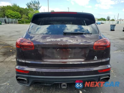 Zdjęcie 6 z 13 samochodu: 2017 PORSCHE CAYENNE VIN:WP1AA2A2XHKA91838 - miniatura