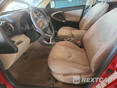 Zdjęcie 7 z 13 samochodu: 2008 TOYOTA RAV4 BASE VIN:JTMBD33V985141847 - miniatura