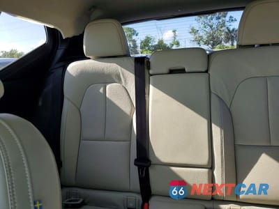 Zdjęcie 10 z 14 samochodu: 2019 VOLVO XC40 T5 MOMENTUM VIN:YV4162UK2K2127203 - miniatura
