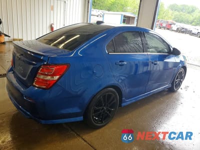 Trzecie zdjęcie samochodu z tyłu: 2018 CHEVROLET SONIC LT VIN:1G1JD5SB5J4103227 - miniatura