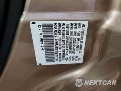 Zdjęcie 14 z 14 samochodu: 2004 HONDA ODYSSEY EX VIN:5FNRL18874B113188 - miniatura