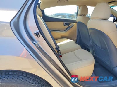 Zdjęcie 10 z 12 samochodu: 2011 HYUNDAI ELANTRA GLS VIN:5NPDH4AE4BH003369 - miniatura