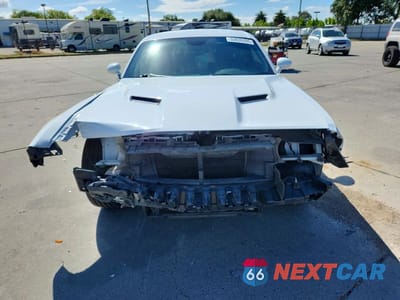 Piąte zdjęcie samochodu w środku: 2018 DODGE CHALLENGER SXT VIN:2C3CDZAG1JH178907 - miniatura