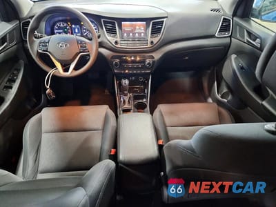 Zdjęcie 8 z 12 samochodu: 2018 HYUNDAI TUCSON SEL VIN:KM8J33A42JU705628 - miniatura