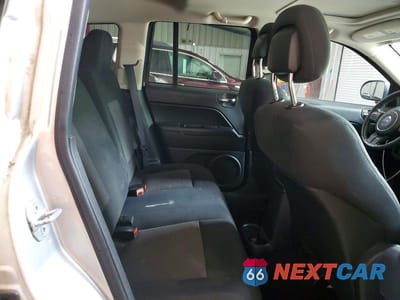 Zdjęcie 11 z 13 samochodu: 2011 JEEP COMPASS SPORT VIN:1J4NF1FB0BD282651 - miniatura