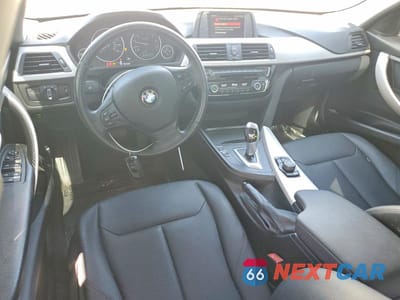 Zdjęcie 8 z 12 samochodu: 2018 BMW 320 I VIN:WBA8E1G59JNU91293 - miniatura