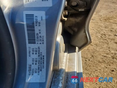 Zdjęcie 12 z 12 samochodu: 2016 CHRYSLER 200 LIMITED VIN:1C3CCCAG8GN155964 - miniatura