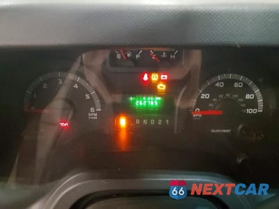Zdjęcie 9 z 14 samochodu: 2009 FORD ECONOLINE E250 VAN VIN:1FTNE24L99DA38257 - miniatura