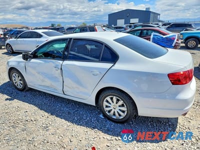 Drugie zdjęcie samochodu z przodu: 2013 VOLKSWAGEN JETTA BASE VIN:3VW2K7AJ6DM410417 - miniatura