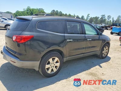 Trzecie zdjęcie samochodu z tyłu: 2011 CHEVROLET TRAVERSE LT VIN:1GNKVGED4BJ208479 - miniatura