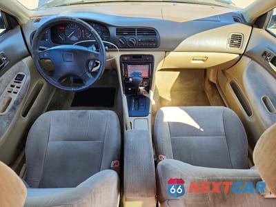 Zdjęcie 8 z 12 samochodu: 1994 HONDA ACCORD LX VIN:1HGCD5645RA051639 - miniatura