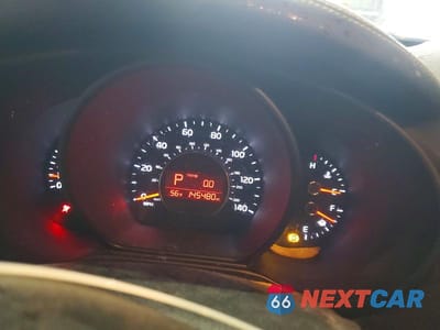 Zdjęcie 9 z 12 samochodu: 2014 KIA SOUL + VIN:KNDJP3A5XE7715829 - miniatura