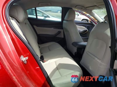 Zdjęcie 10 z 13 samochodu: 2019 MAZDA 3 PREFERRED PLUS VIN:JM1BPACL5K1113018 - miniatura