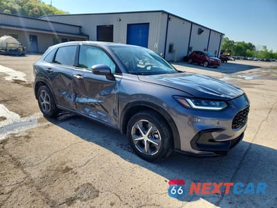 Czwarte zdjęcie samochodu z boku: 2025 HONDA HR-V EXL VIN:3CZRZ2H77SM720223 - miniatura