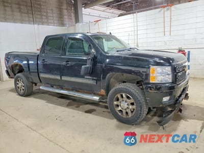 Czwarte zdjęcie samochodu z boku: 2012 CHEVROLET SILVERADO K2500 HEAVY DUTY LT VIN:1GC1KXCGXCF227696 - miniatura