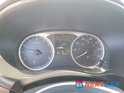 Zdjęcie 9 z 12 samochodu: 2018 NISSAN KICKS S VIN:3N1CP5CU3JL531964 - miniatura