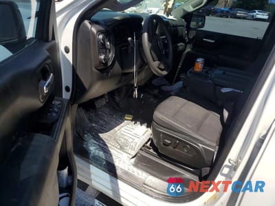 Zdjęcie 8 z 12 samochodu: 2022 GMC SIERRA K1500 VIN:3GTUUAEDXNG557458 - miniatura
