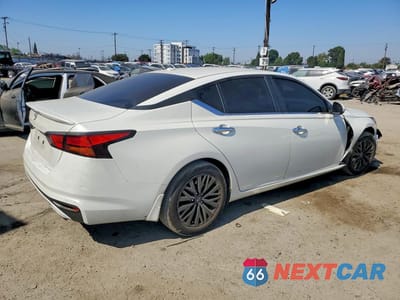 Trzecie zdjęcie samochodu z tyłu: 2025 NISSAN ALTIMA SV VIN:1N4BL4DV2SN413577 - miniatura