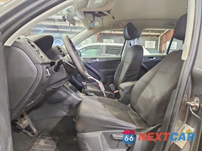 Zdjęcie 7 z 13 samochodu: 2013 VOLKSWAGEN TIGUAN S VIN:WVGAV7AX9DW021096 - miniatura