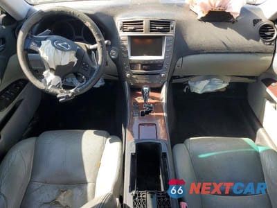 Zdjęcie 8 z 13 samochodu: 2006 LEXUS IS 250 VIN:JTHBK262062021272 - miniatura